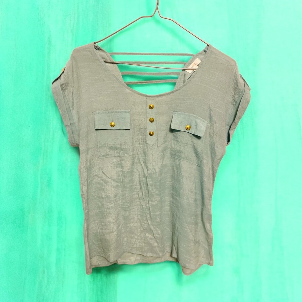 Women's seafoam green linen button up blouse